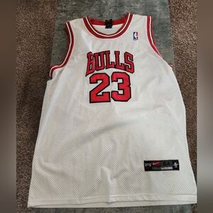 Nike Chicago Bulls Michael Jordan #23 Authentic White Jersey SZ 54